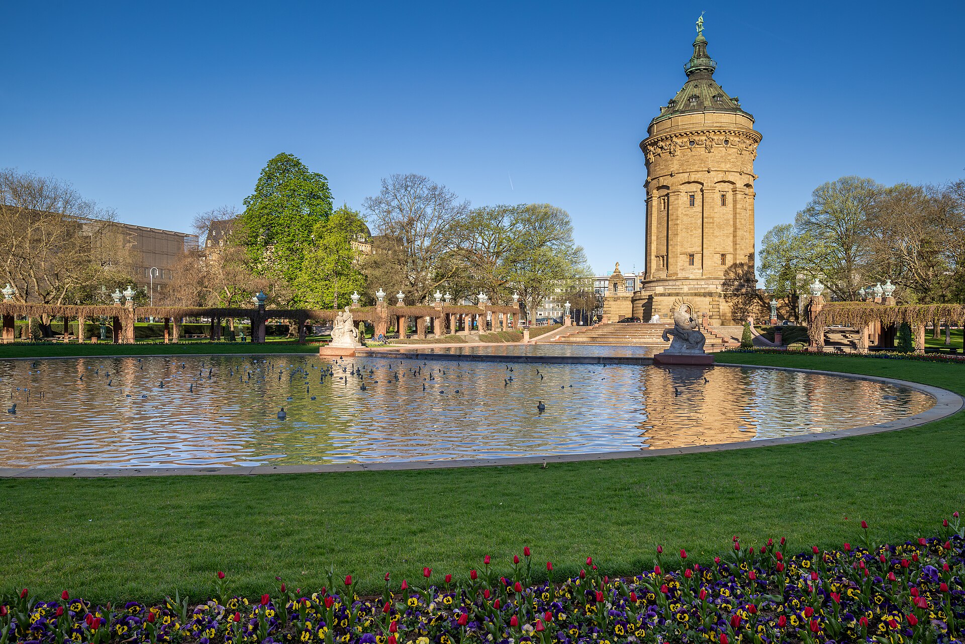 Wasserturm am Friedrichsplatz in Mannheim